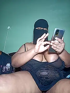 Snapshot of Loly_mor chatting on 01-24-25, 04:59 Loly mor online show from 01-24-25, 04:59