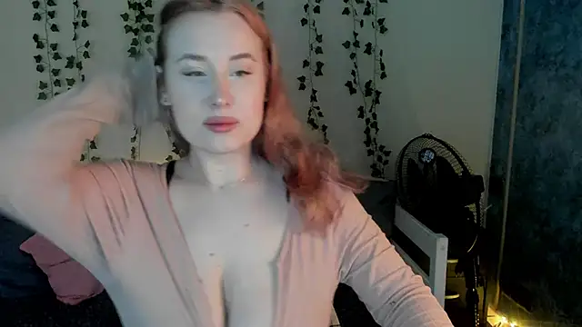 Emily Gin online show from 01-29-25, 02:40