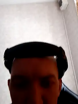 Snapshot of MityaXLoves chatting on 03-05-25, 07:16 MityaXLoves online show from 03-05-25, 07:16