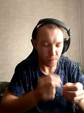 Snapshot of MityaXLoves chatting on 03-21-25, 01:01 MityaXLoves online show from 03-21-25, 01:01