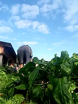 Snapshot of MityaXLoves chatting on 09-15-25, 07:30 MityaXLoves online show from 09-15-25, 07:30