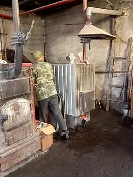 Snapshot of MityaXLoves chatting on 10-15-25, 06:13 MityaXLoves online show from 10-15-25, 06:13