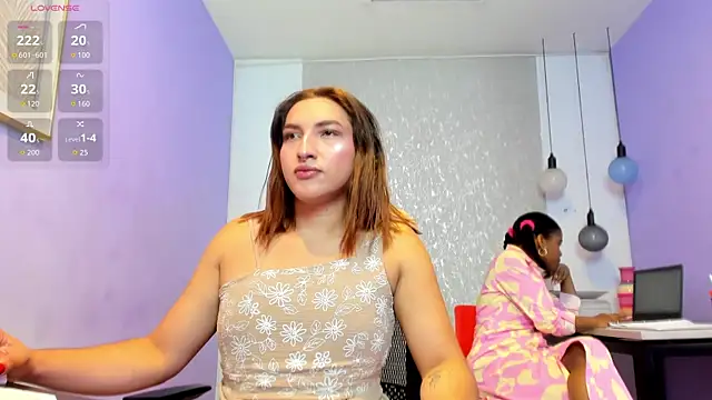 TomLondon  online show from 06-12-26, 12:26