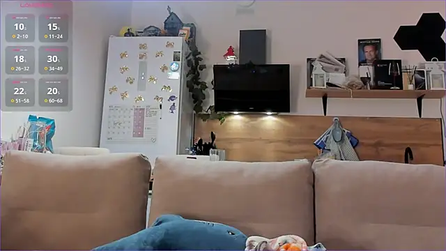 Girl alone home online show from 04-23-26, 03:14