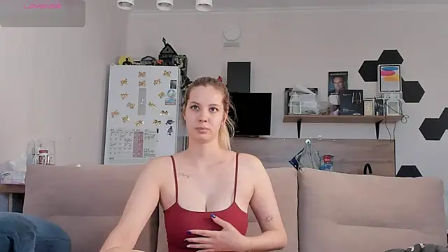 Girl alone home online show from 06-15-26, 02:41