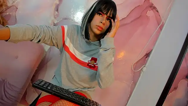 Snapshot of Tiff_Valentine chatting on 02-22-25, 05:12 Tiff Valentine online show from 02-22-25, 05:12