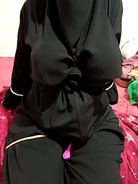 Snapshot of Saakoora chatting on 02-10-25, 01:24 Saakoora online show from 02-10-25, 01:24