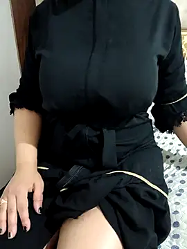 Snapshot of Saakoora chatting on 10-17-25, 09:23 Saakoora online show from 10-17-25, 09:23