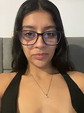 BrittanyDiaz online show from 05-05-26, 07:33
