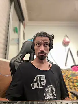 hotcamboy420 online show from 01-30-25, 06:03