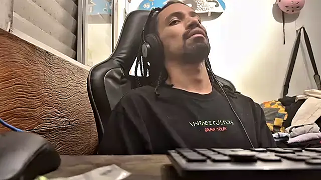 hotcamboy420 online show from 02-16-25, 05:15