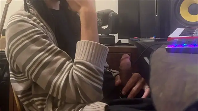 hotcamboy420 online show from 11-07-25, 03:39