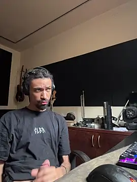 hotcamboy420 online show from 12-02-25, 04:57