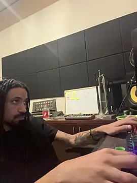 hotcamboy420 online show from 02-19-26, 04:52