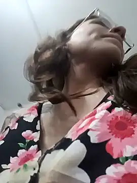 karlamorris  online show from 01-07-25, 07:17