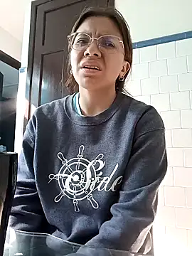 karlamorris  online show from 01-17-25, 02:07