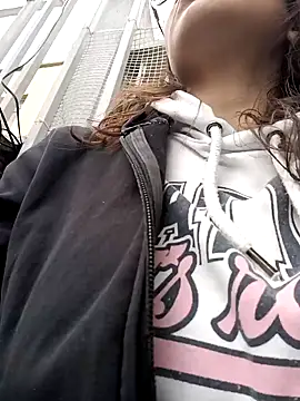 karlamorris  online show from 01-28-25, 01:27