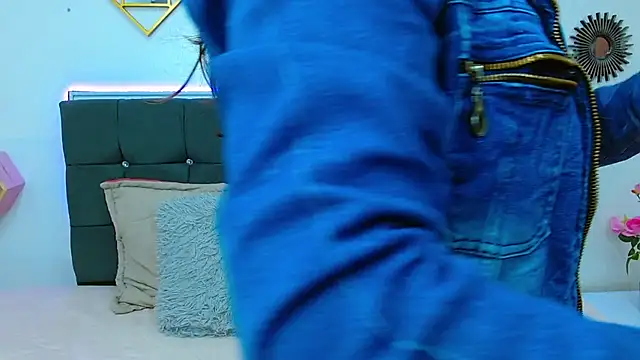 karlamorris  online show from 02-22-25, 08:53