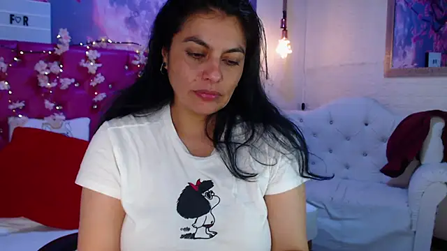 Snapshot of Lust_Mom41 chatting on 12-17-24, 10:22 Lust Mom41 online show from 12-17-24, 10:22