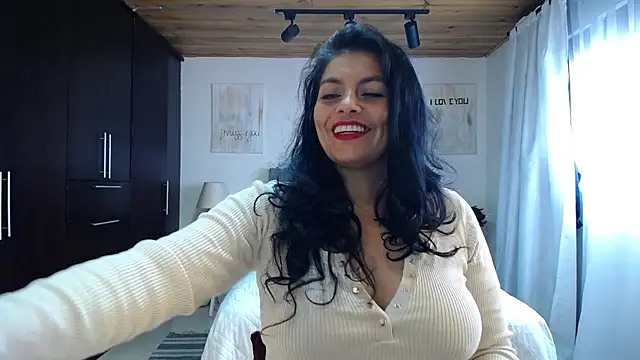 Snapshot of Lust_Mom41 chatting on 03-16-25, 07:17 Lust Mom41 online show from 03-16-25, 07:17