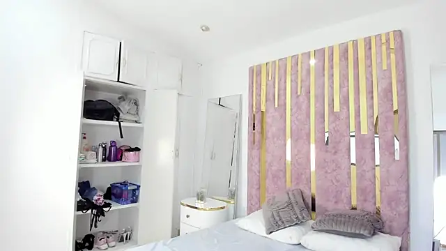 LeahxBarker online show from 01-28-25, 11:07