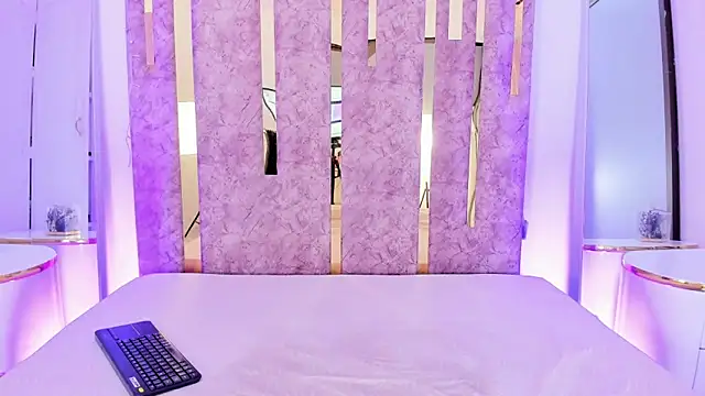 LeahxBarker online show from 03-20-25, 12:40