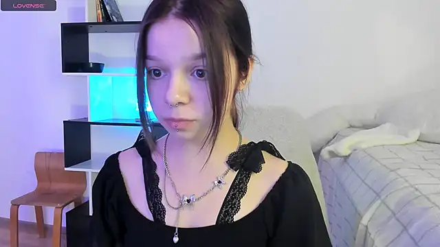 crystal lilith online show from 02-10-25, 08:53