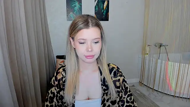 FollowLovee online show from 06-24-26, 07:35