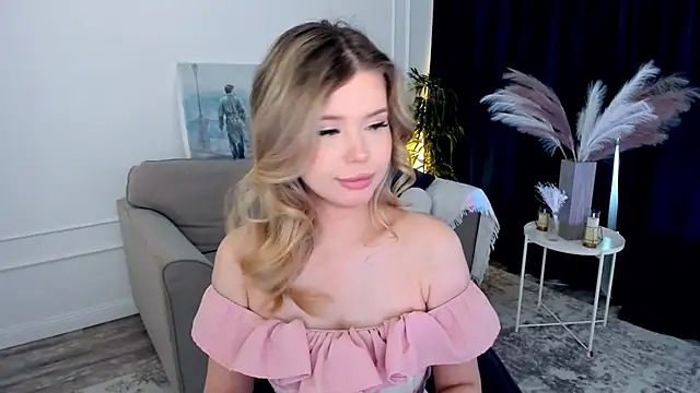 FollowLovee online show from 06-28-26, 03:45