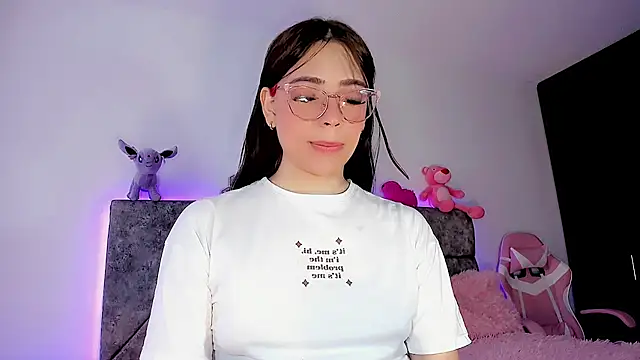 Snapshot of Valentina_Alba chatting on 12-27-24, 01:39 Valentina Alba online show from 12-27-24, 01:39