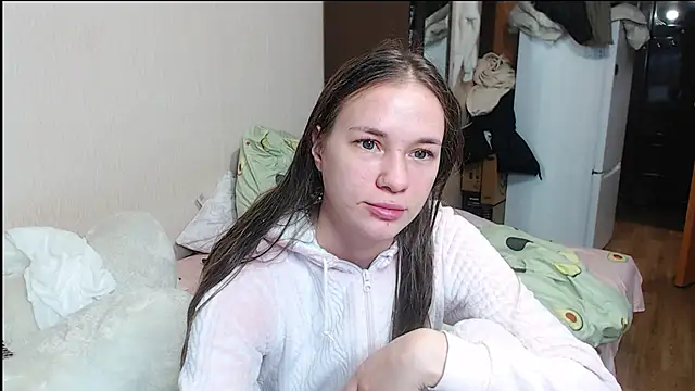 leila bambi  online show from 01-11-25, 03:52