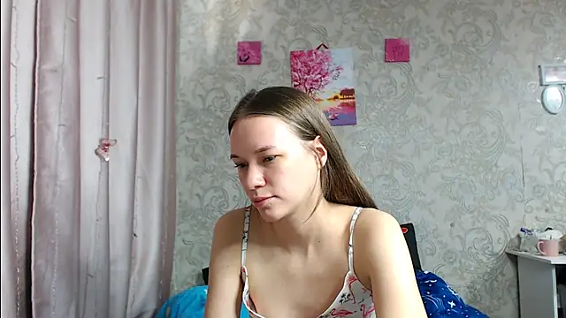 leila bambi  online show from 10-02-25, 07:37