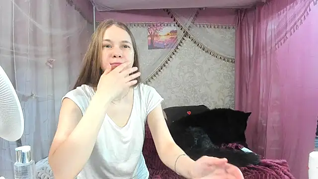 leila bambi  online show from 04-30-26, 07:09