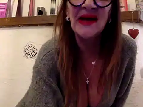 gildamilf online show from 12-23-24, 08:47