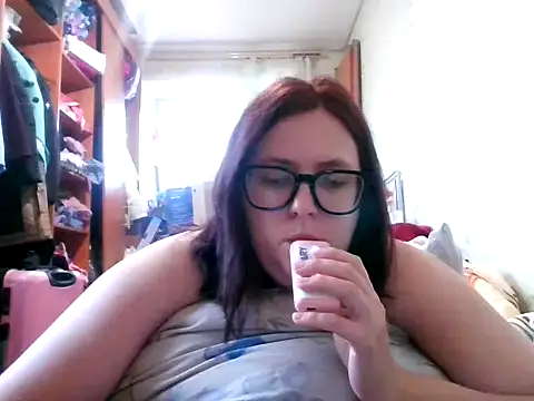 Snapshot of DesireMelissa chatting on 10-19-25, 12:39 DesireMelissa online show from 10-19-25, 12:39