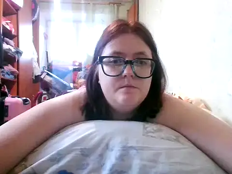 Snapshot of DesireMelissa chatting on 10-24-25, 05:59 DesireMelissa online show from 10-24-25, 05:59