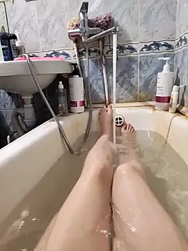 Snapshot of DesireMelissa chatting on 11-15-25, 11:07 DesireMelissa online show from 11-15-25, 11:07