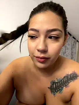 Latina vanessa online show from 09-16-25, 09:10