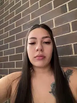 Latina vanessa online show from 04-29-26, 06:58