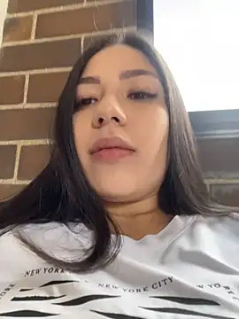 Latina vanessa online show from 05-04-26, 08:16
