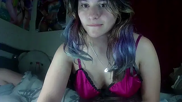 Snapshot of Elith_20 chatting on 01-20-25, 05:37 Elith 20 online show from 01-20-25, 05:37