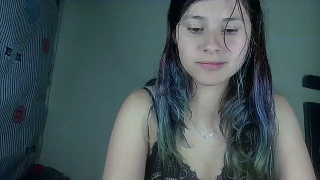 Snapshot of Elith_20 chatting on 01-25-25, 08:10 Elith 20 online show from 01-25-25, 08:10