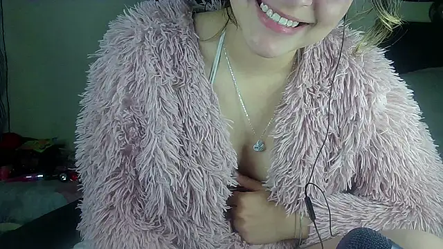 Snapshot of Elith_20 chatting on 01-26-25, 05:13 Elith 20 online show from 01-26-25, 05:13