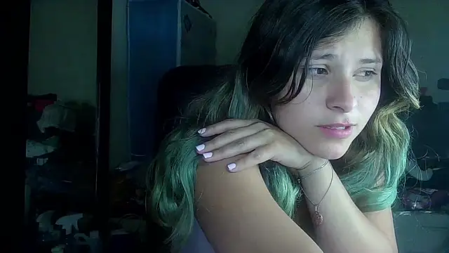Snapshot of Elith_20 chatting on 02-24-25, 04:49 Elith 20 online show from 02-24-25, 04:49