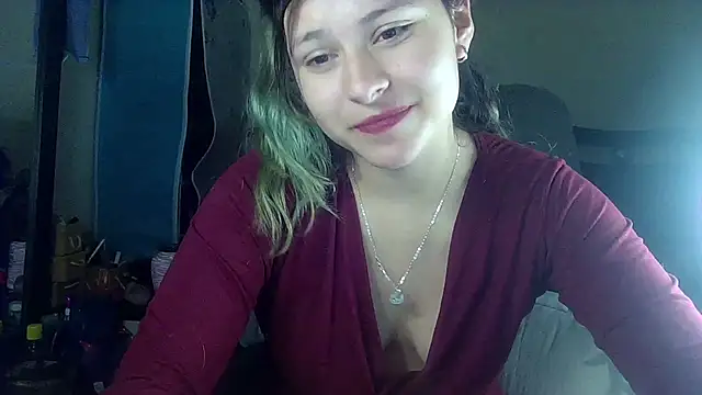 Snapshot of Elith_20 chatting on 03-08-25, 03:17 Elith 20 online show from 03-08-25, 03:17