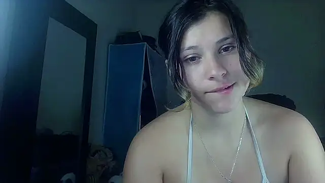 Snapshot of Elith_20 chatting on 03-13-25, 01:54 Elith 20 online show from 03-13-25, 01:54
