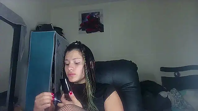 Snapshot of Elith_20 chatting on 03-14-25, 03:37 Elith 20 online show from 03-14-25, 03:37