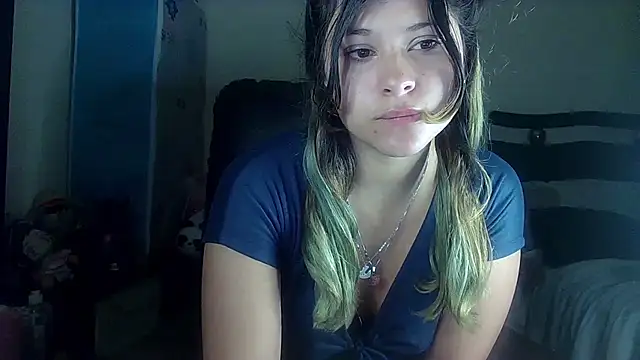 Snapshot of Elith_20 chatting on 03-20-25, 07:25 Elith 20 online show from 03-20-25, 07:25