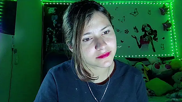 Snapshot of Elith_20 chatting on 09-17-25, 03:41 Elith 20 online show from 09-17-25, 03:41