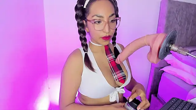 Snapshot of Leticia_brownn1 chatting on 04-21-26, 07:50 Leticia brownn1 online show from 04-21-26, 07:50